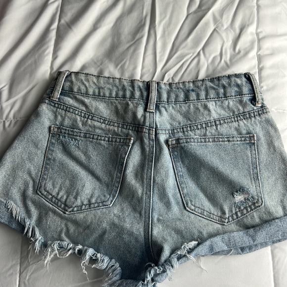 Forever 21 Denim Shorts - Picture 3 of 4
